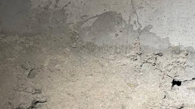 UAE cracks in building cement caused by differential settlement