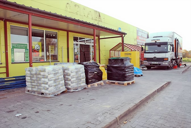 10 dni na wzmocnienie 1500 m² posadzki supermarketu Biedronka