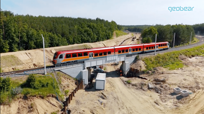 Wzmocnienie gruntu pod fundamentami wiaduktu kolejowego na LK 201