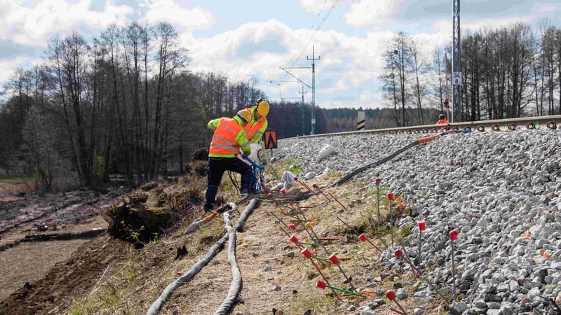 Wzmocnienie nasypu kolejowego LK 281 bez wstrzymywania ruchu pociągów