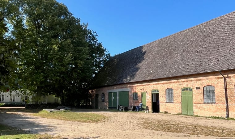 Kraftiga sättningar i tegelbyggnad