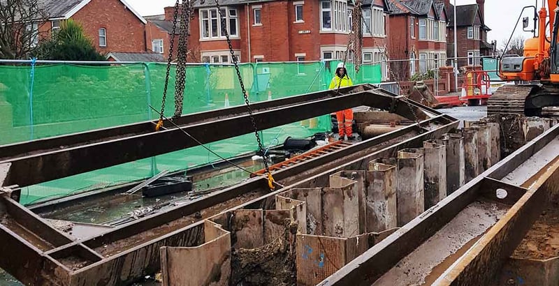 Stabilising cofferdam installation for United Utilities