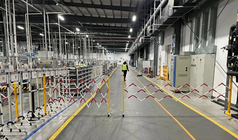 6000 m² lattian oikaisu Shanghain tehtaalla